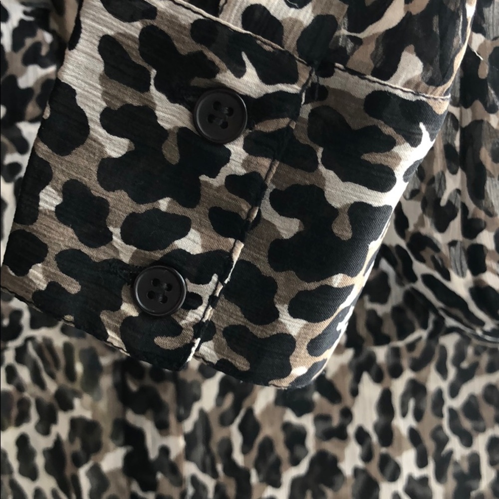 New French Connection Leopard Print Button Down B… - image 4